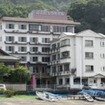 静岡県沼津市の山三ビュウホテルがコロナの影響で倒産（日本経済新聞）